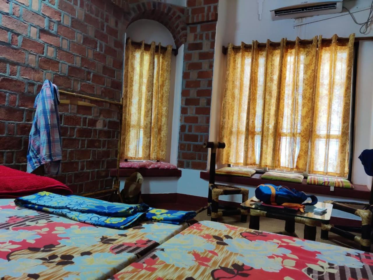 Ashtamudivillas Kollam Esterno foto