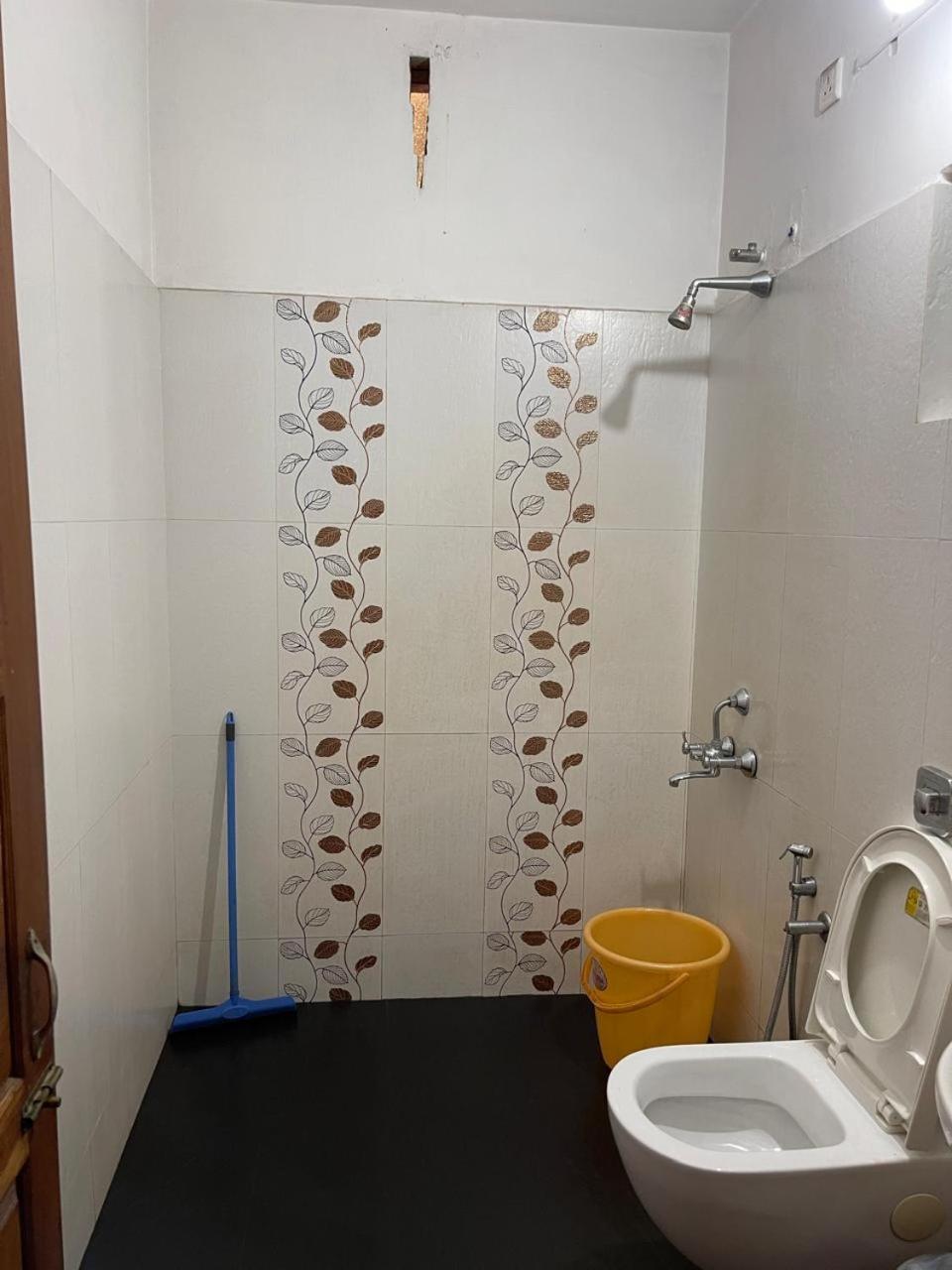 Ashtamudivillas Kollam Esterno foto