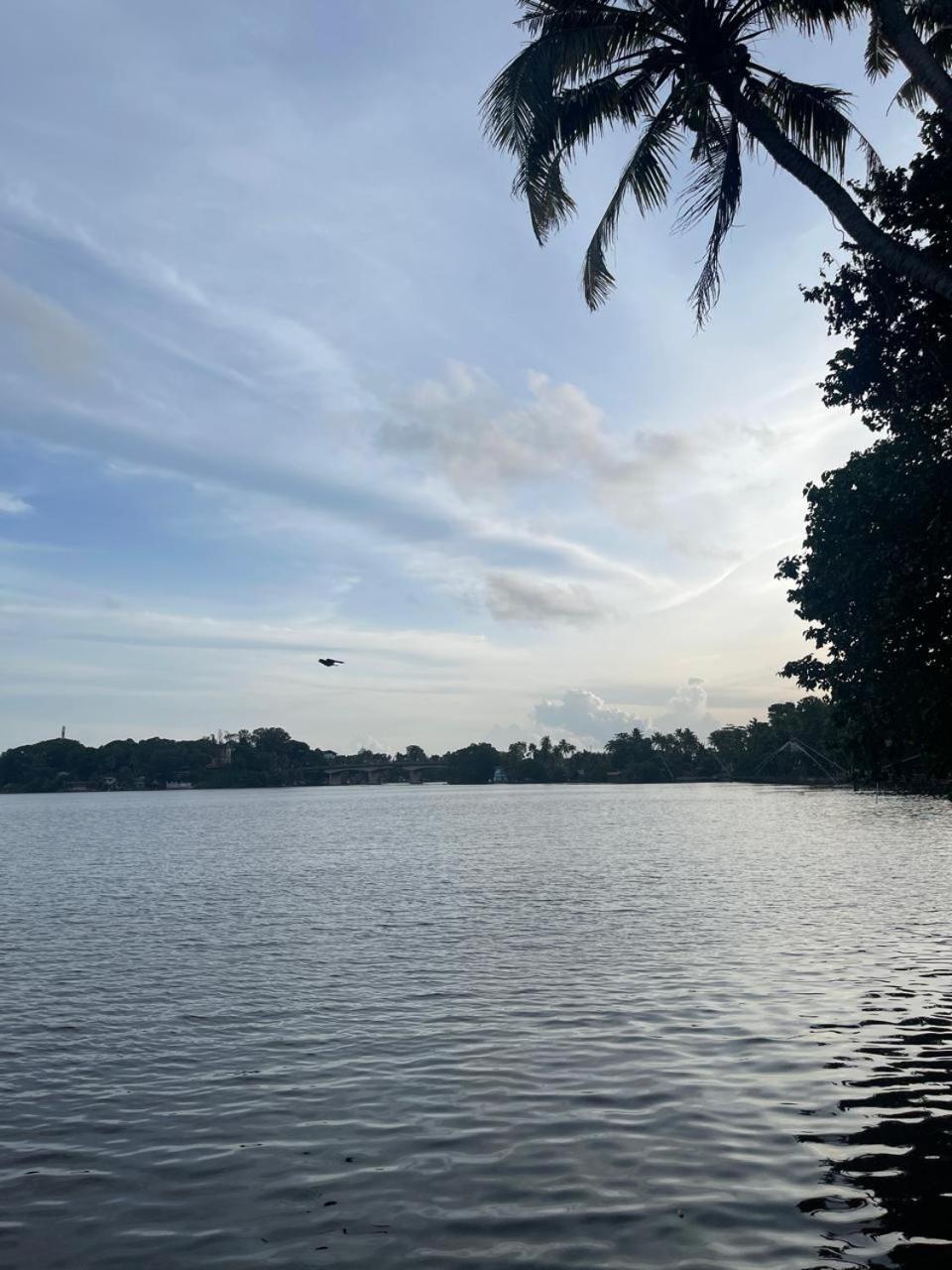 Ashtamudivillas Kollam Esterno foto