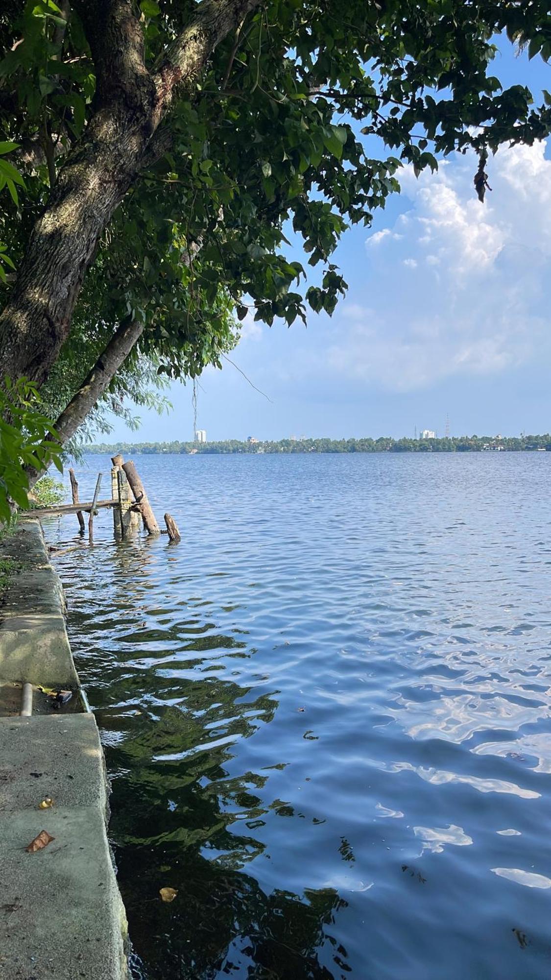 Ashtamudivillas Kollam Esterno foto